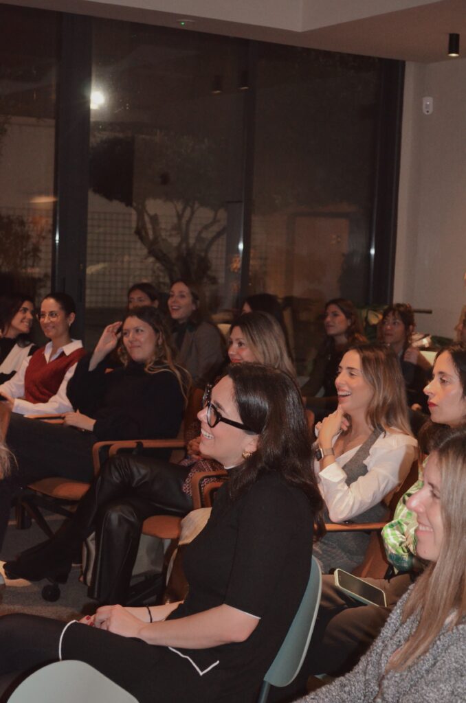 Participantes durante el viaje de los sentidos para gestionar el estrés”